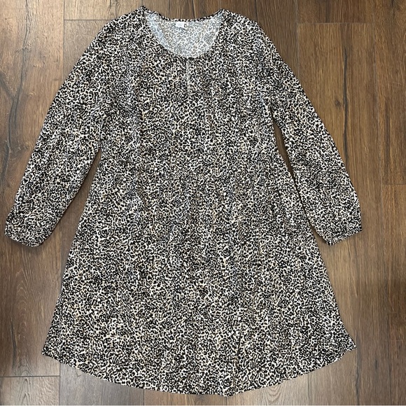Old Navy longsleeve, global fashion, leopard print dress SZ SM - Picture 1 of 4
